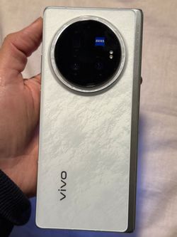 vivo X Fold3 Pro – 1TB / 16GB RAM – Excellent Condition