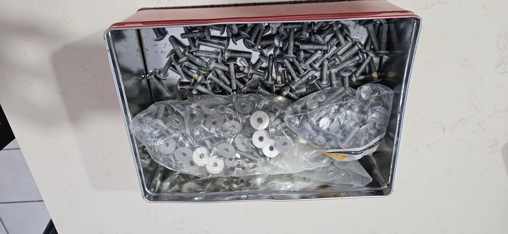 Suéter Para Puerta Y Ventanas Con Sus Tornillos Y Mariposas