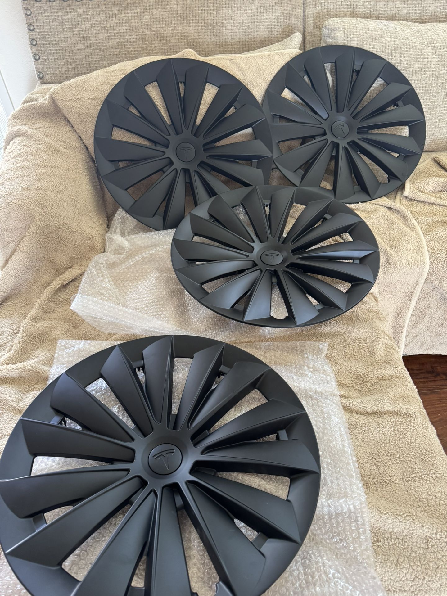 Tesla Hubcaps