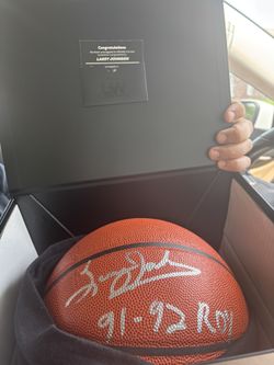 Fanatics Under Wraps NBA Larry Johnson Auto ROY 91-92