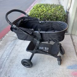 EvenFlo Bassinet / Stroller 