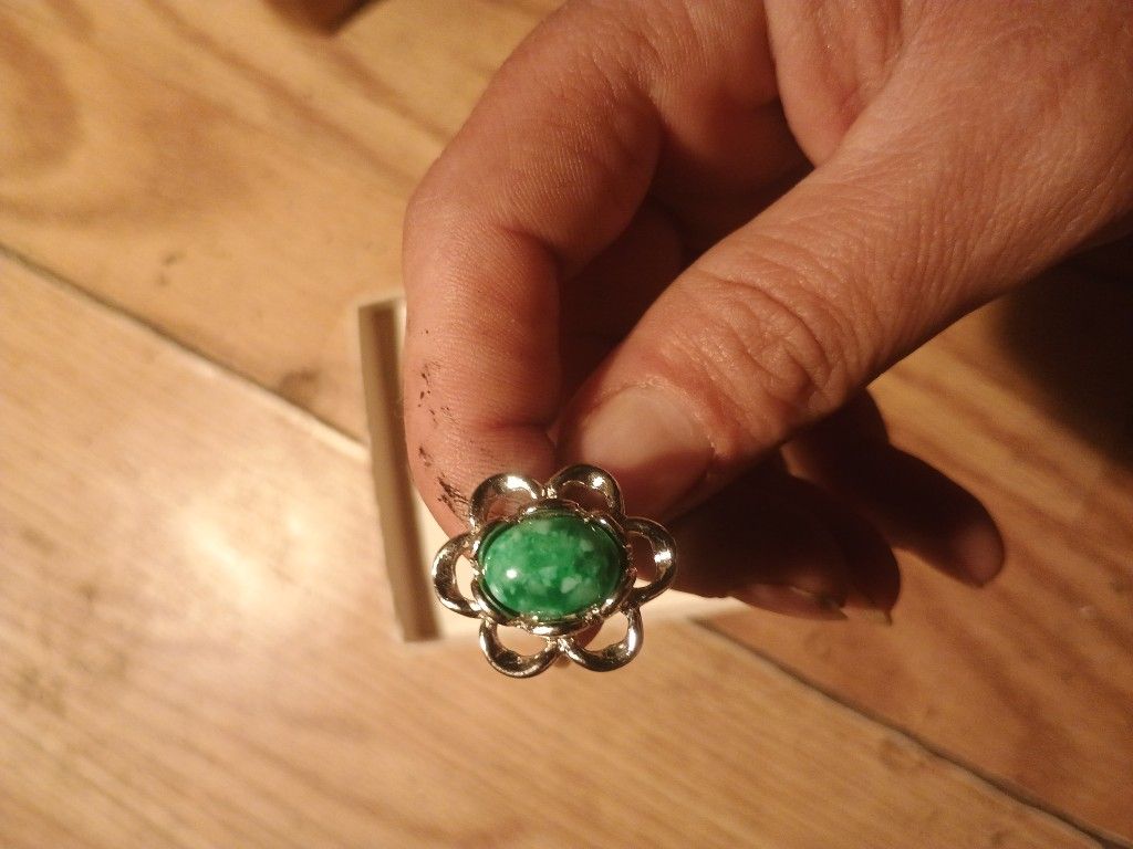 Sarah Coventry Flattery Ring