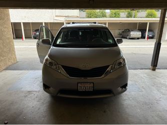 2014 Toyota Sienna