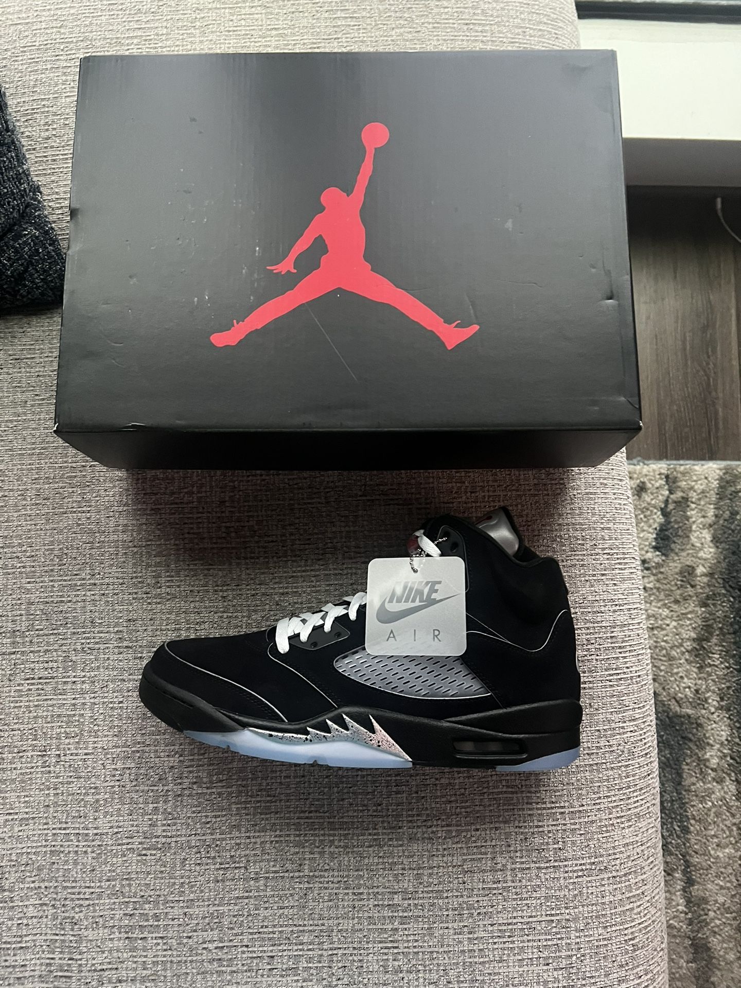 Retro 5 Deadstock Sz 12