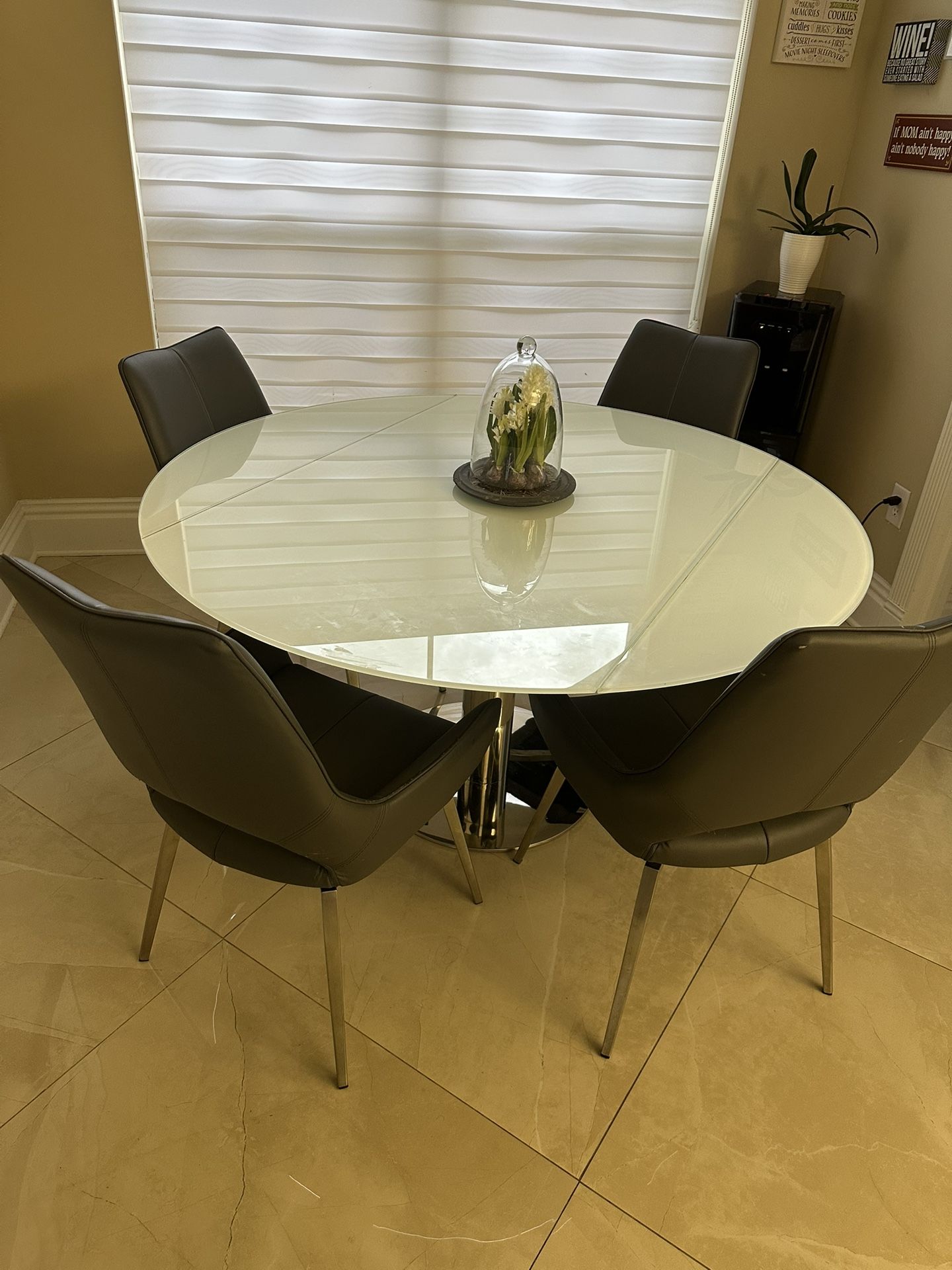 Dining Table With 4 Chairs