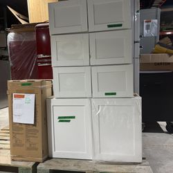 Kitchen Cabinets, Flooring, and more‼️