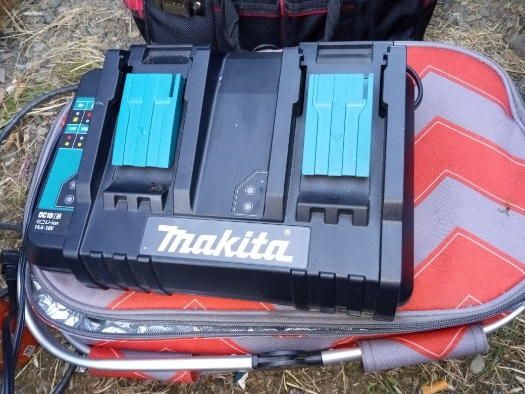 Makita Charger 18 Volt Dc18sh