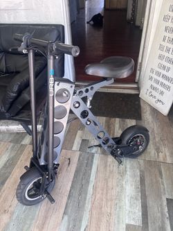 Electric scooter