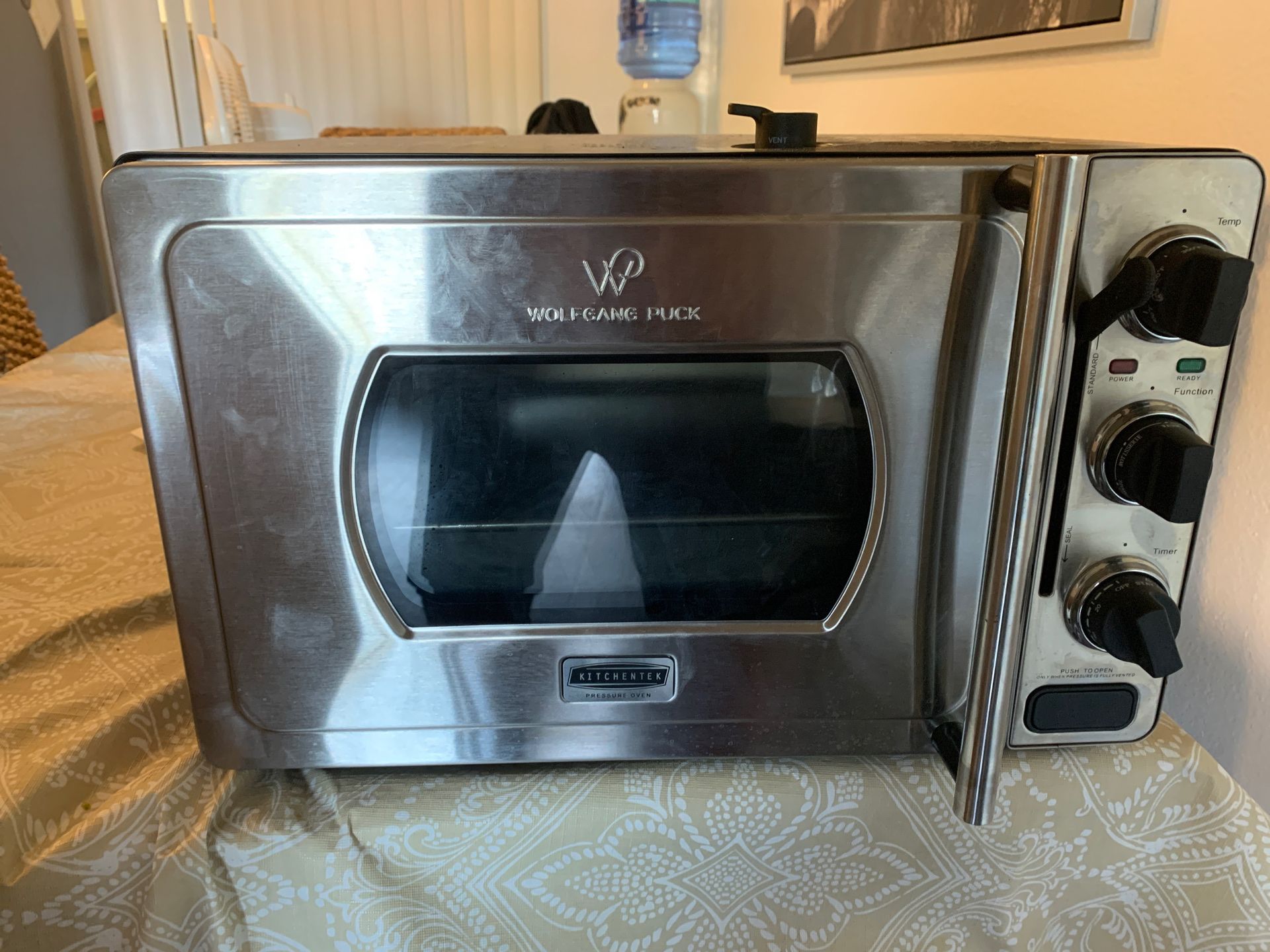 Pressure Oven Wolfgang Puck