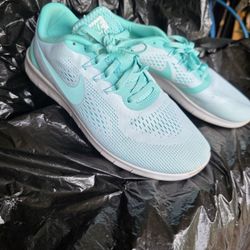 Mint Green Nike Sneakers 