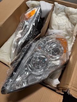 CRV 07-11 Headlight Assembly Halogen Chrome Housing Amber Reflector Pair w/Bulbs
