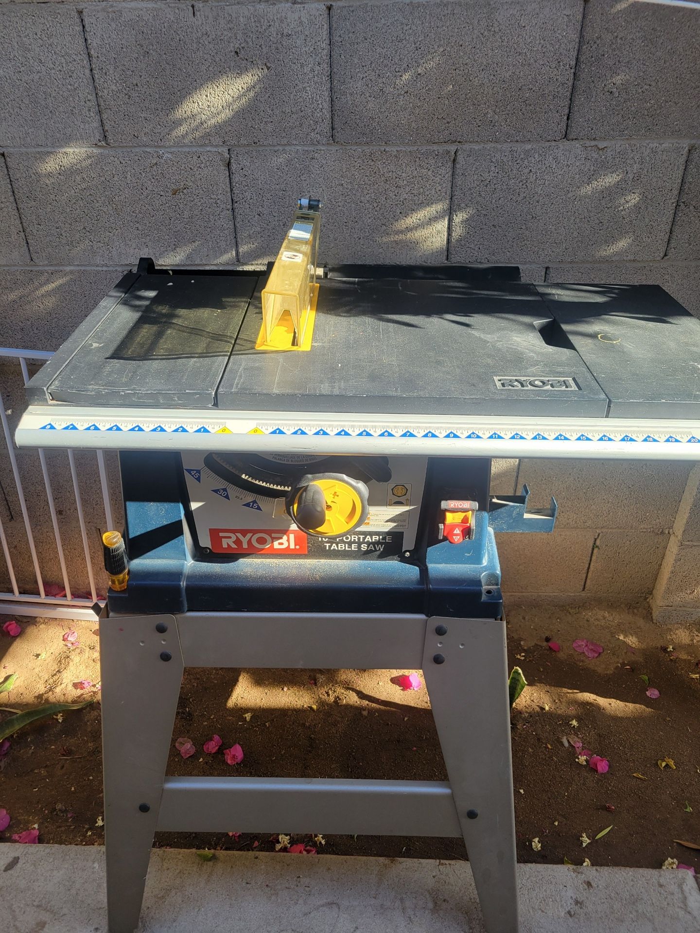 Ryobi Wood Cutter