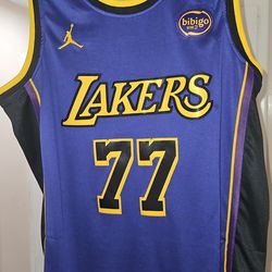 Luka Doncic Jersey Lakers $45 XL Firm On Price