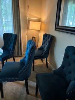 Set of 4 Blue Tufted Accent Chairs