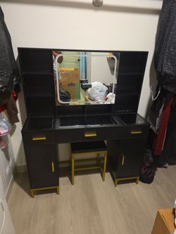 Black Vanity Set For Sale!