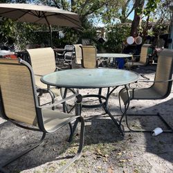 PATIO FURNITURE 