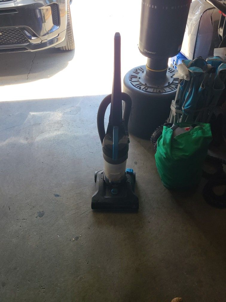 Vacuum (BISSELL)