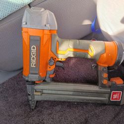 R I D G I D Finishing Gun And Good Working Conditi