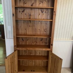 Solid Wood Bookcase/ Cabinet 