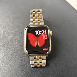 41mm Apple Watch Series 9 - Stainless Steel Gold Finish with Milanese Loop & Kendra Scott Band