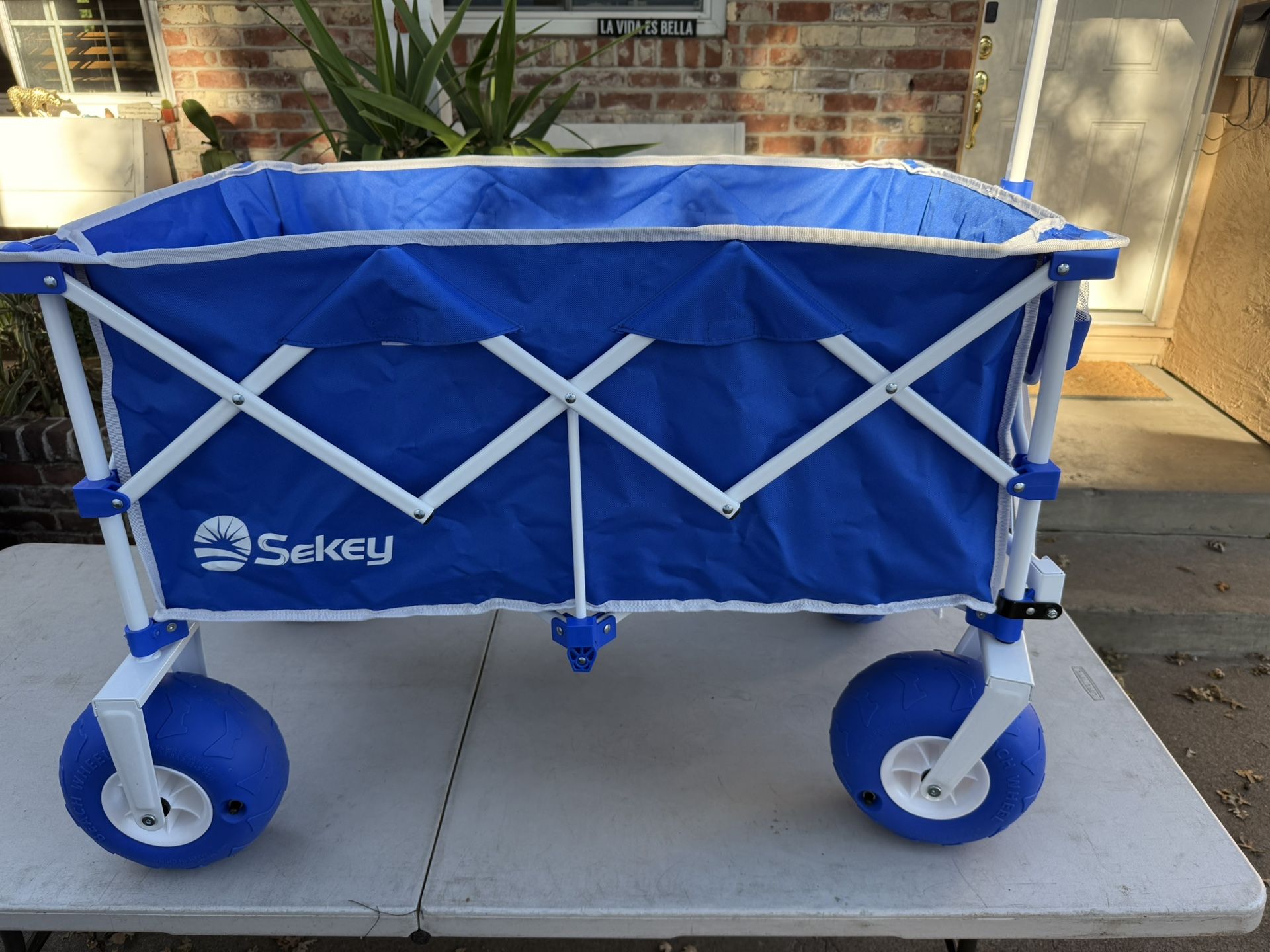 Sekey Heavy Duty Beach Wagon With 9" Sand-Proof Wheels