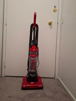 Dirt Devil Easy Lite Upright Vacuum