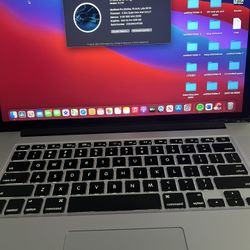 Apple MacBook Pro 15 inch RETINA i7 1TB SSD • 8GB
