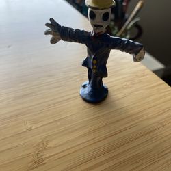 1930’s Manoil "Happy Farm" series scarecrow figurine