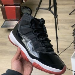 Jordan 11 “Breds” 