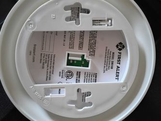 Hard wired smoke detector