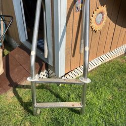 Stainless Pool Ladder Entry and Exit System for In-Ground Swimming Pools Good Condition 