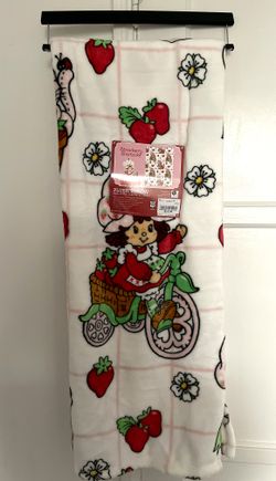 Strawberry shortcake blanket UFS