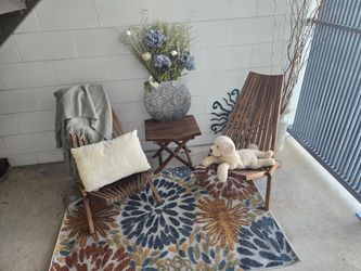 2 chairs and table