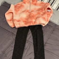 Old Navy Sweater And Legging Set 