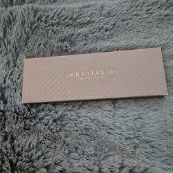 Anastasia Primrose Palette