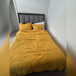 Queen Bed Set, Dresser, Treadmill, Desk, and More - Very Good - Frisco, TX