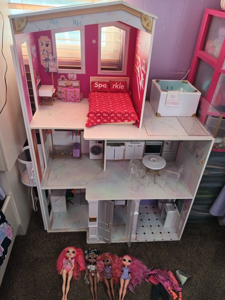 Rainbow High Doll House 