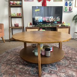 Round Coffee Table 