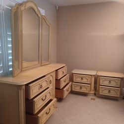 Solid Wood Sturdy White Cream Bedroom Set Includes Dresser With Mirror And 2  Night Stands Good Condition 