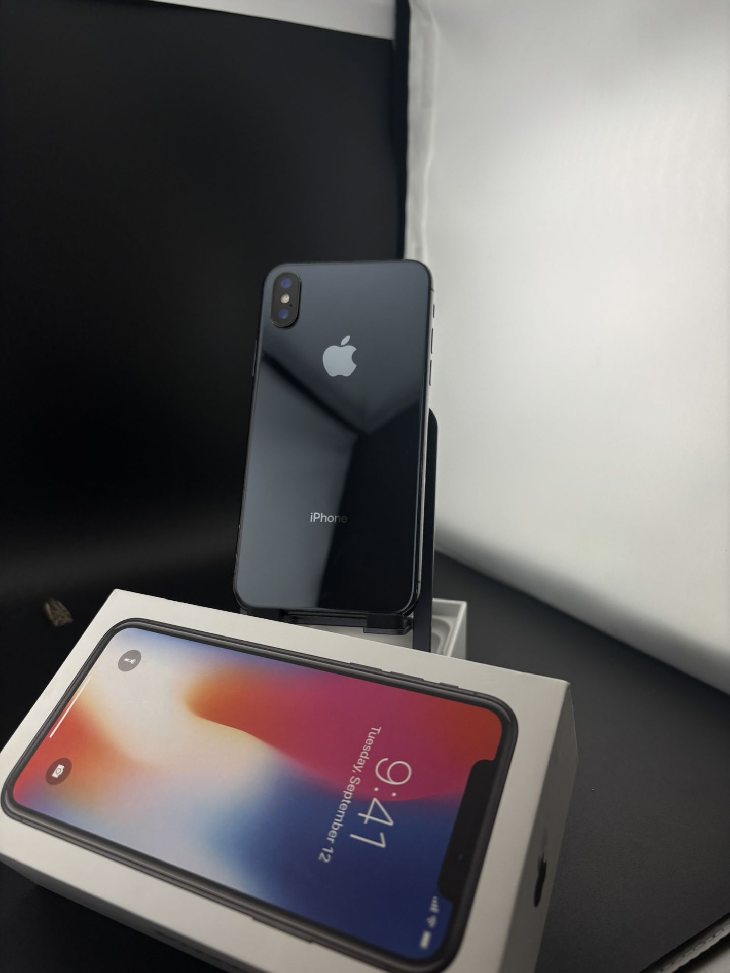 iPhone X 64GB T-mobile