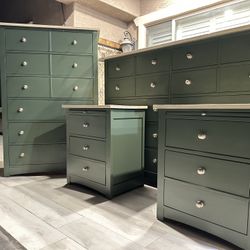 Dresser Set 