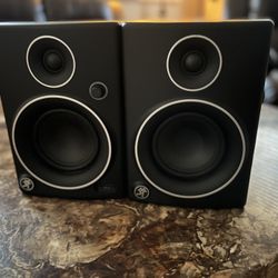 Mackie CR4 Ltd 4" powered studio monitors 