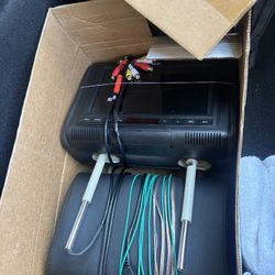 10” Head Rest TVs