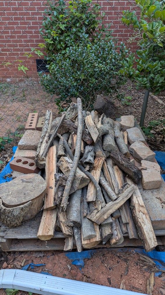Seasoned Split Pecan Firewood