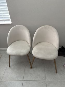 Chairs 🪑