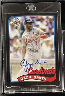 Ozzie Smith Topps Autograph Baseball Card