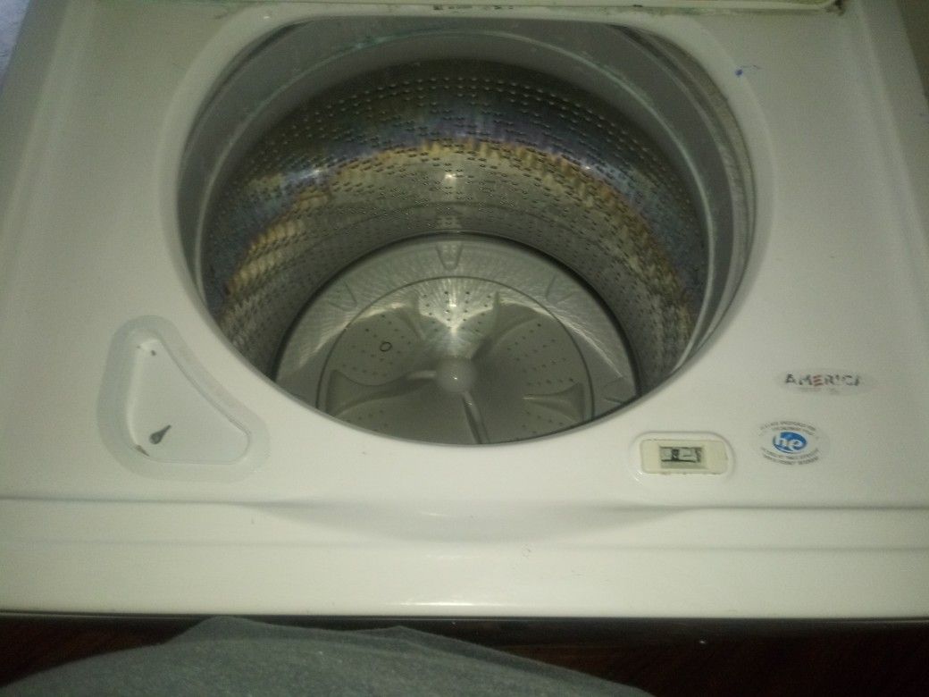 LIGHTLY USED WASHING MACHINE