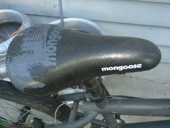 20" Mongoose dirt bike