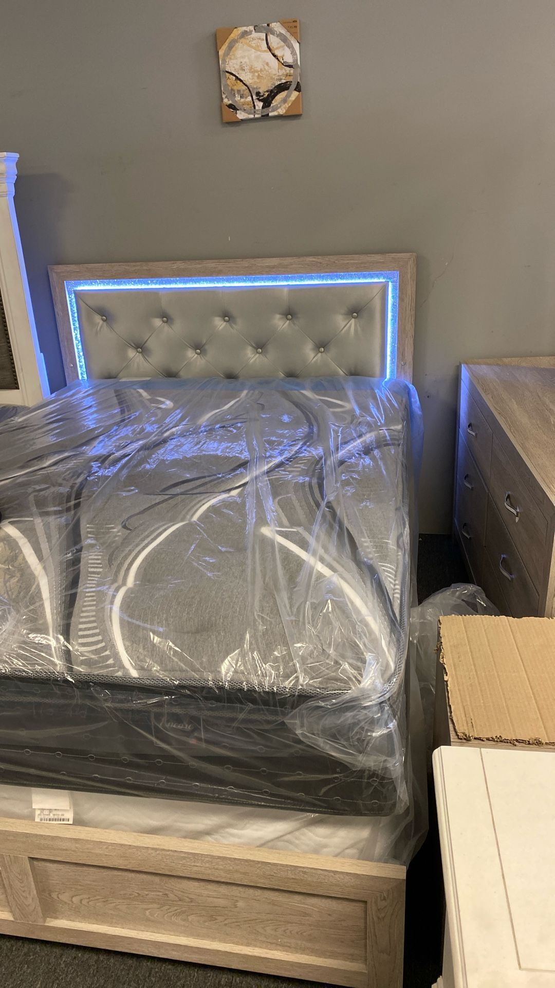 New Queen LED Bed Complete Only $299. Must Go Queen King Full And Other Sizes Available