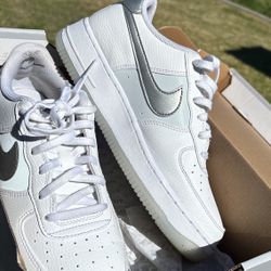 Nike Air Force
